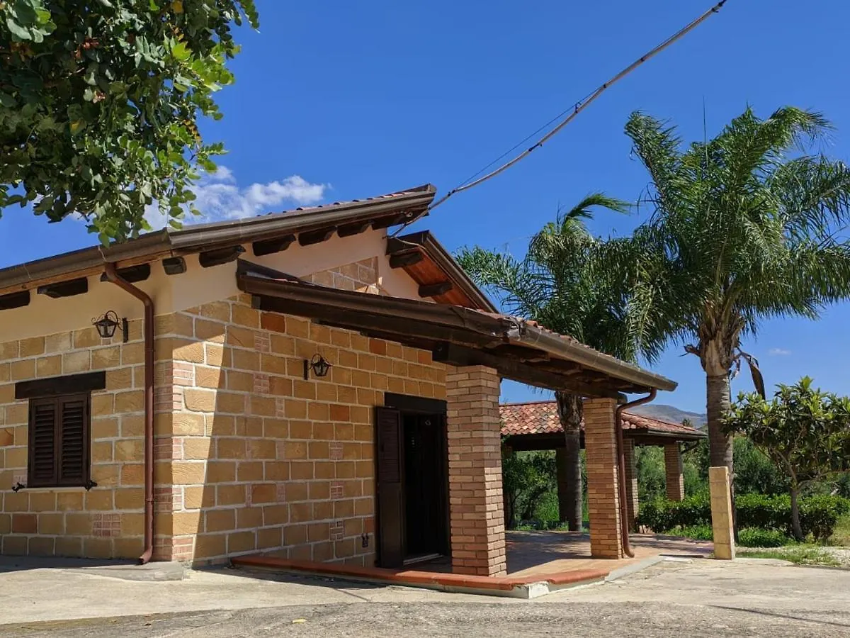 Villa Rosetta Con Piscina Partinico 0*,