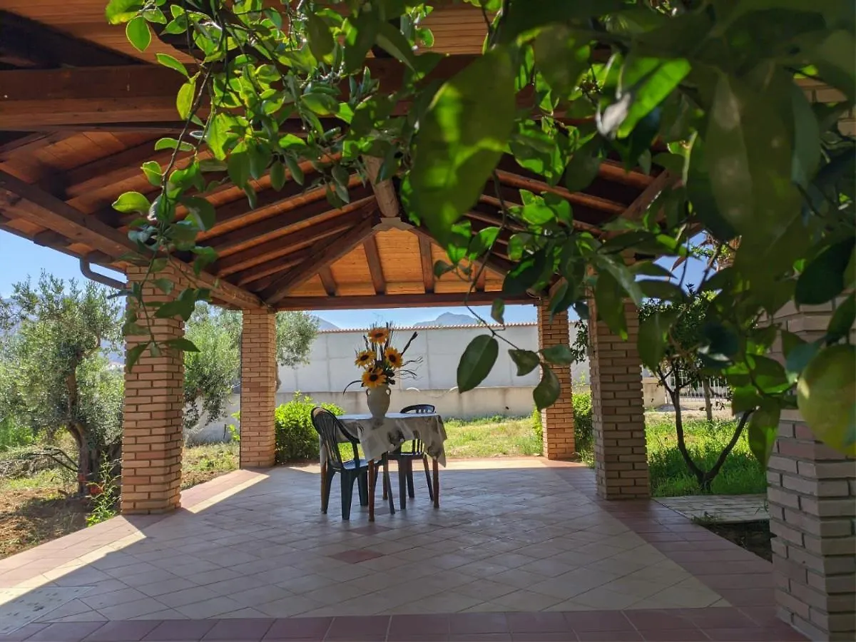 Villa Rosetta Con Piscina Partinico