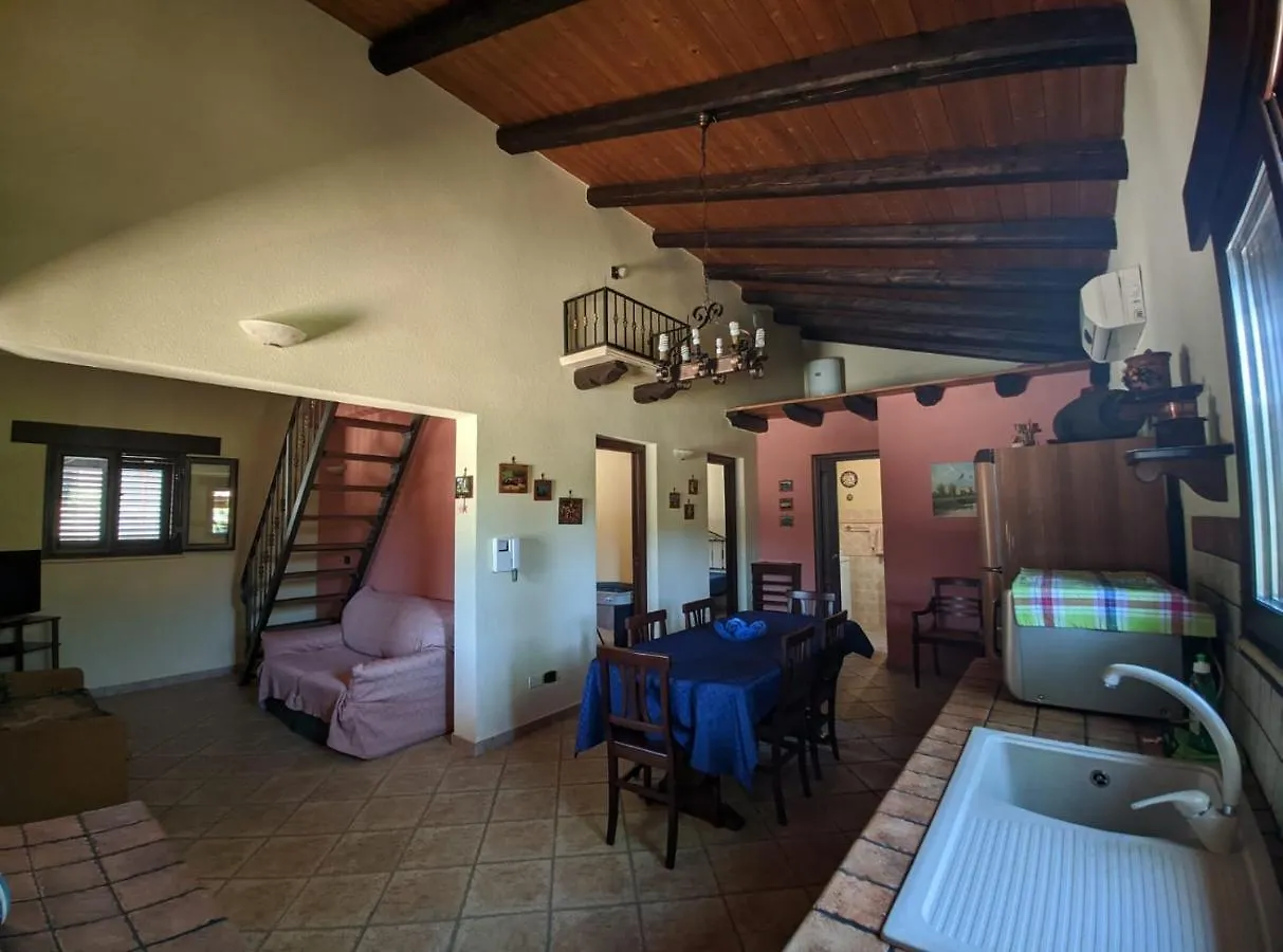 Villa Rosetta Con Piscina Partinico