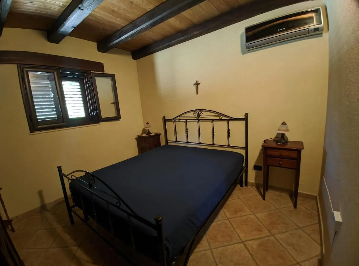 Villa Rosetta Con Piscina Partinico