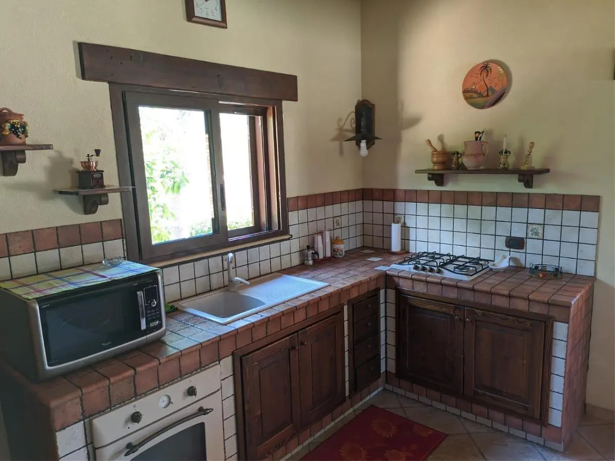 Villa Rosetta Con Piscina Partinico